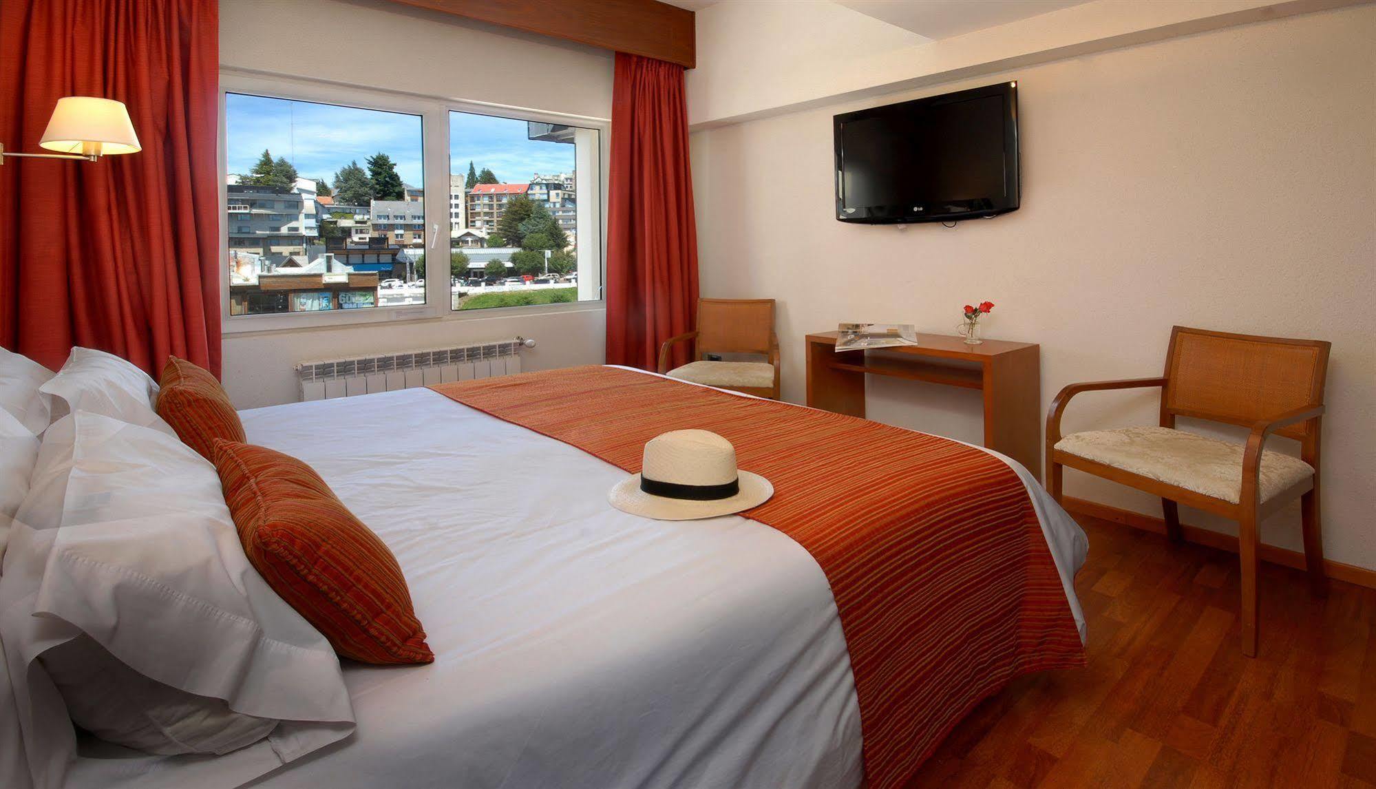 Hotel Tirol Bariloche Zewnętrze zdjęcie